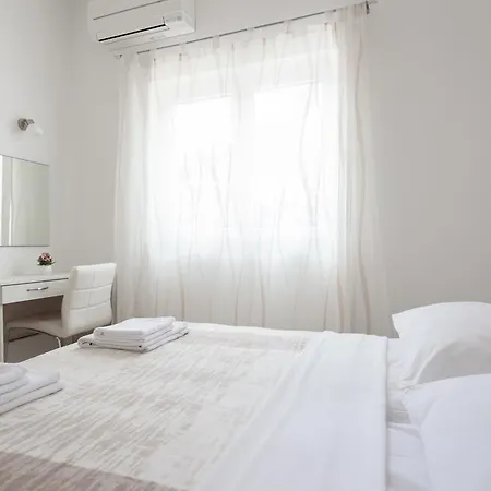 Apartamento Chermesinus A57